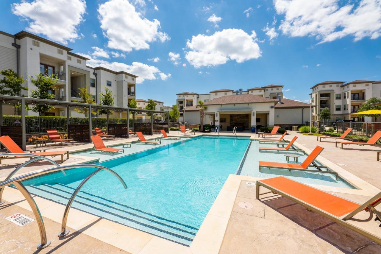 Luxe 3B/2B Getaway - Pool, Gym, Parking, Pet Wash Leander Exterior foto