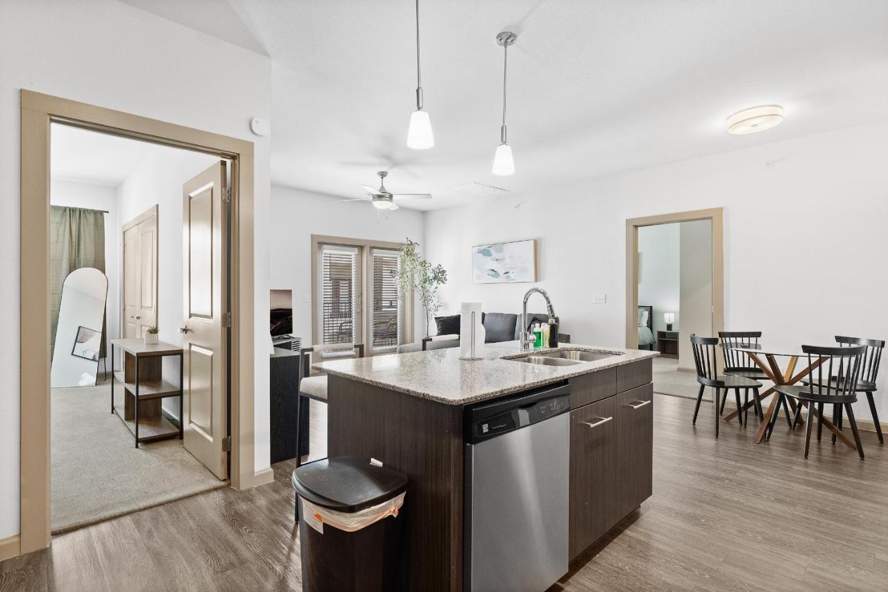Luxe 3B/2B Getaway - Pool, Gym, Parking, Pet Wash Leander Exterior foto
